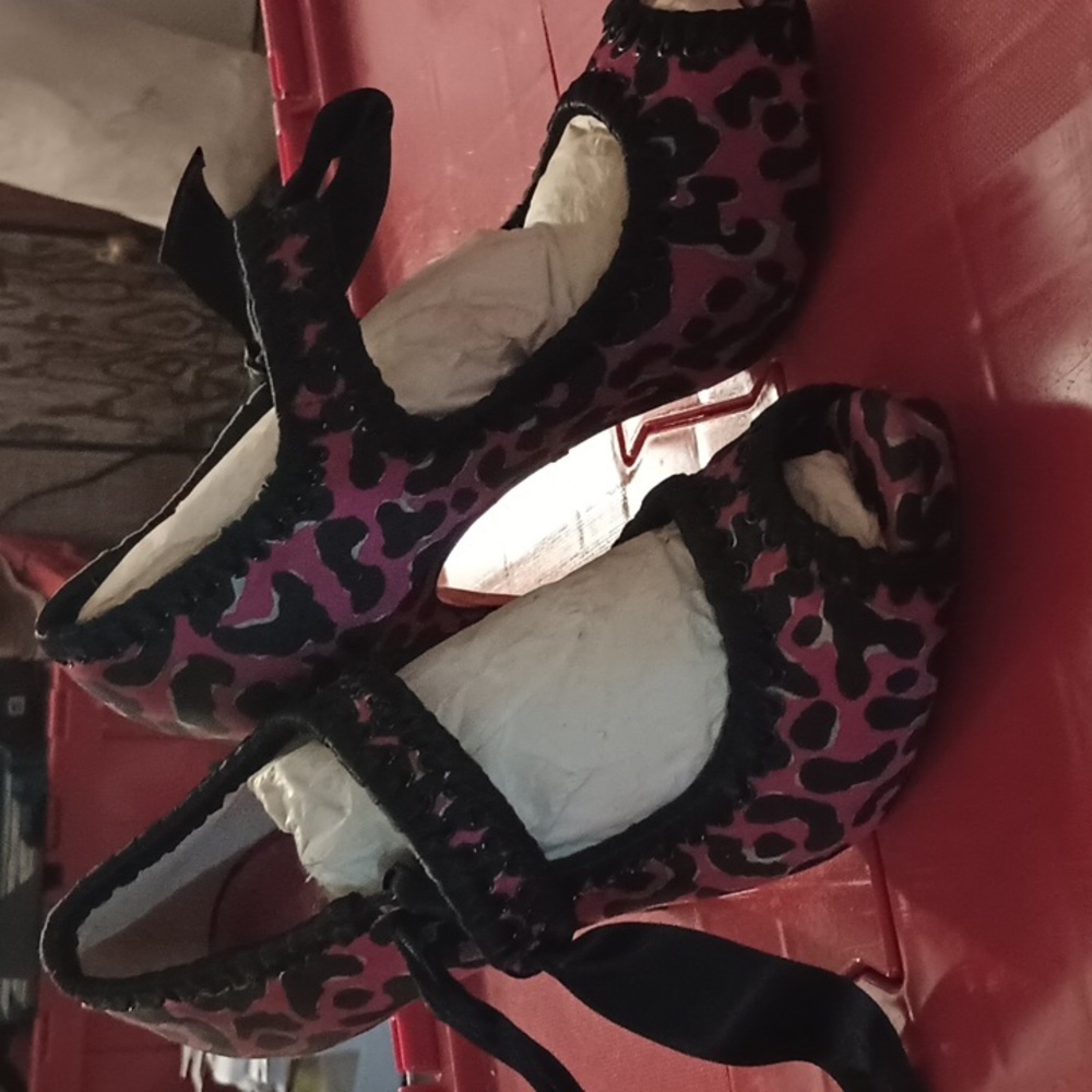Betsey Johnson 6.5